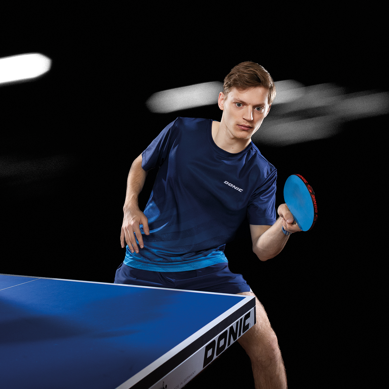 donic-shirt_argon-blue-models_01-web DONIC T-Shirt Argon marine/cyanblau Player 01