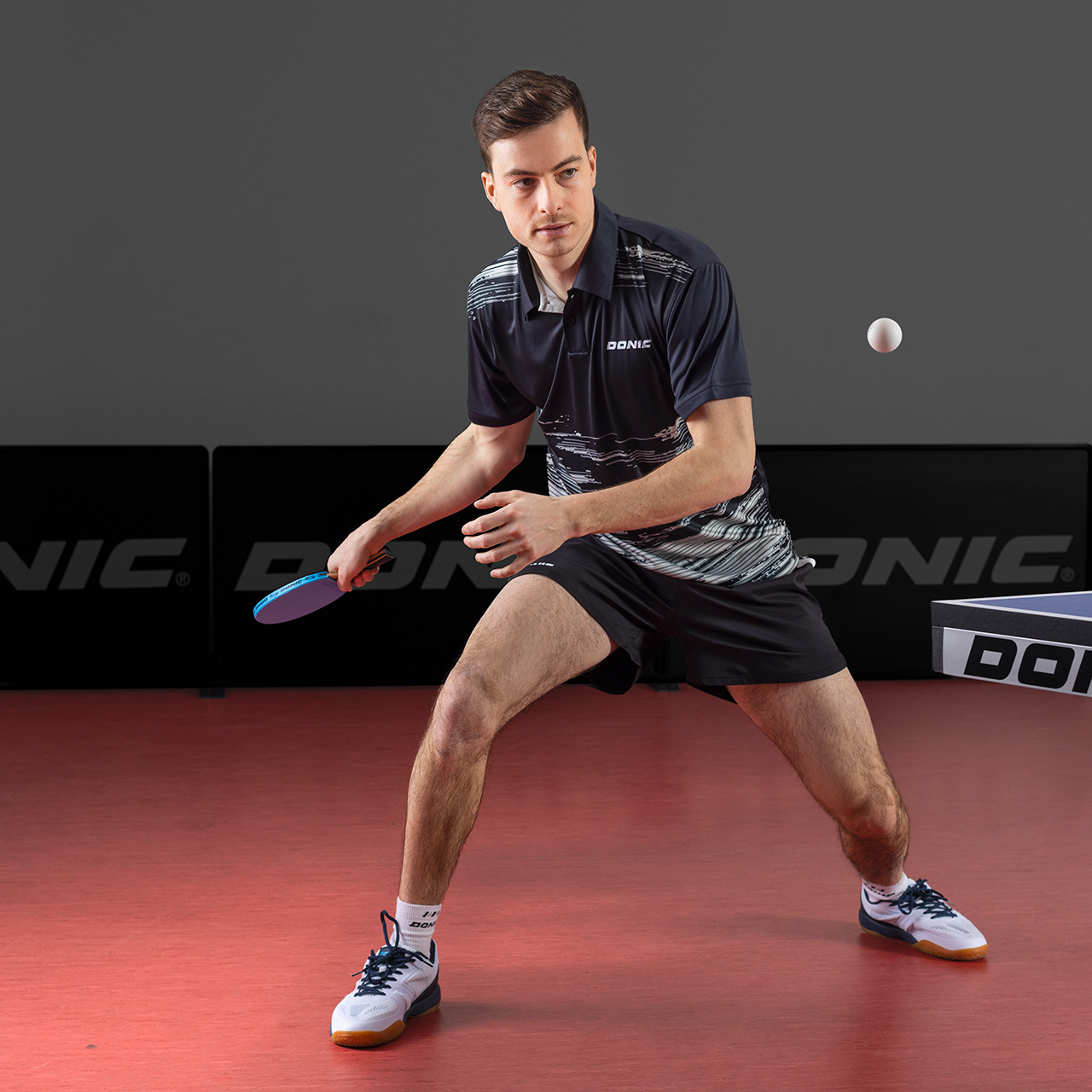 donic-polo_effect_black_grey-player-web DONIC Poloshirt Effect schwarz/grau player