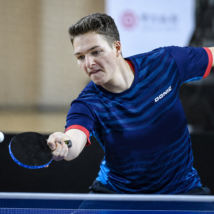 Csaba Andras Am Tischtennis Tisch