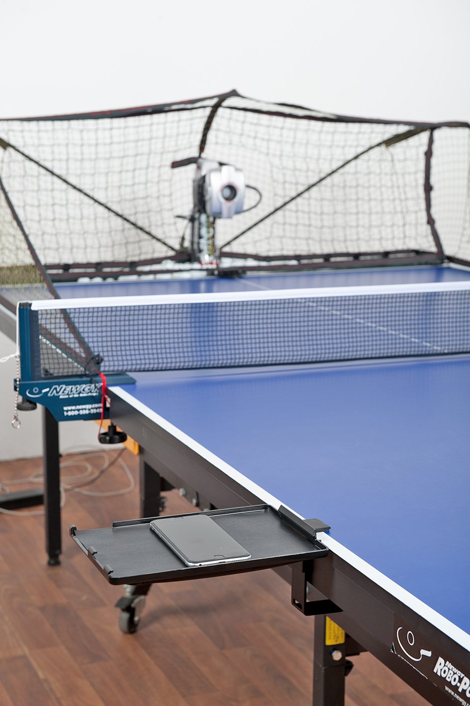 3050_side TT-Roboter DONIC NEWGY ROBO-PONG 3050XL
