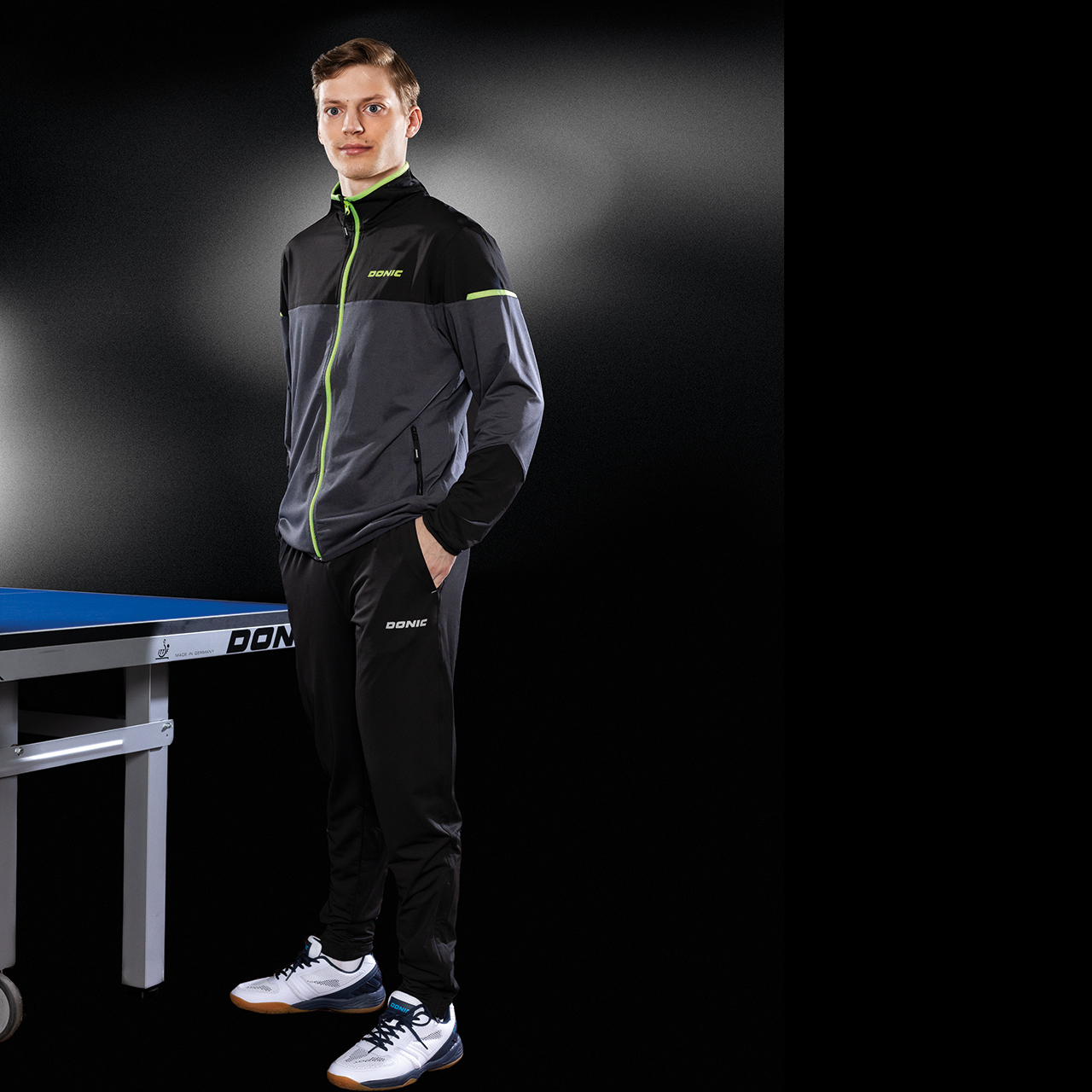 donic-tracksuit_craft-black-green-atletes_web DONIC Tischtennis Anzugjacke Craft schwarz/limegrün Model